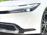 【LEDヘッドライト】悪天候や夜間走行時も良好な視界を確保し安心して運転できる高輝度LEDヘッドライトを装備!点灯速度が早く、消費電力も抑えられています。