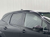 プラスチックバイザーがない分デザインもすっきり★洗車の時の窓拭きもラクラクです!