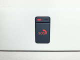 【SOSコール】事故や急病の時にボタンひとつで専門のオペレーターに接続。エアバックが開く事故の時は自動でオペレータに接続してくれます!