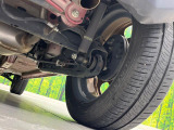 お車を安心してお乗りいただく為には、足回りの定期点検が欠かせません。サービスサポート(有償保証)では無料点検もご提供しており、安心のカーライフをお過ごしいただけるサポート体制が整っています。