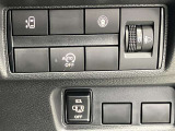運転席側から左側のスライドドアが開閉できます