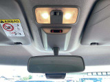 カープレシャスではご納車後もお客様に安心しておクルマにお乗り頂くため、【2か月又は2,000km】の保証をお付けしております!当社は保証金額をお支払い総額に含ませていただいております!