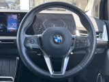 国道1号線に沿い横浜市営地下鉄「三ッ沢上町駅」から徒歩約10分。 BMW Premium Selection 横浜三ッ沢店 / 〒240-0062神奈川県横浜市保土ヶ谷区岡沢町322-3