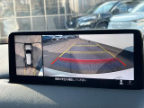 【360&deg;ビューモニター】専用のカメラにより、上から見下ろしたような視点で360度クルマの周囲を確認することができます☆死角部分も確認しやすく、狭い場所での切り返しや駐車もスムーズに行えます。