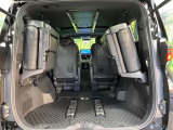 【パワーバックドア】スマートキーや運転席のボタンを押すだけでリアゲートが自動で開閉します!荷物を持っている時や、高い位置にあるバックドアを閉める際に便利な機能です♪