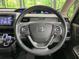 【ステアリングスイッチ】運転中、前方から目線をそらすことなく、オーディオ等の操作が可能な便利機能!安心&快適なドライブを演出してくれます♪