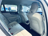 ◆LIBERALAは、輸入車選びの新たなスタイルを提案するインポート・セレクト・ブランドです。オーナー様となる方がクルマから直接感じる感性を第一にした、最良の一台との出会いをコーディネートいたします。