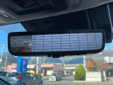 【デジタルインナーミラー】後席の大きな荷物や同乗者で後方が確認しづらい時でも安心!カメラが撮影した車両後方の映像をルームミラー内に表示。クリアな視界で状況の確認が可能です!
