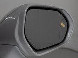 BSM(ブラインドスポットモニタ)!隣の車線を走る車両をレーダーで検知し、ドアミラーでは確認しにくい後側方エリアに存在する車両に加えて、急接近してくる車両も検知します。