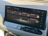 AM・FMやBluetooth、USBなど複数の音源を画面から選択できます。使いたい接続先を確認しやすく、普段お使いの機器や好みに合わせて音楽を楽しめます。
