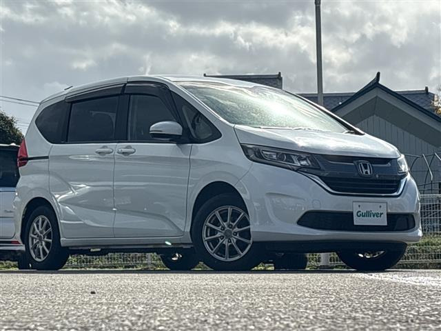フリード 1.5 G ホンダセンシング 4WD 修復歴無し