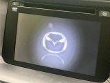 【メーカー純正ナビ】インテリアに溶け込むスタイリッシュな「専用設計」メーカーナビを装備♪視認性や操作性など基本性能にも優れ、より上質なカーライフをお楽しみいただけます。
