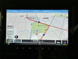 周辺の道路や地名を画面上で確認でき、目的地までのルート確認をサポート。現在地を把握しやすく、初めて訪れる場所へのお出かけにも役立つ便利なナビ画面です。