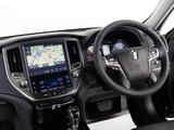 使いやすさや安全性を追求したステアリング周り!高級車ゆえにスイッチ類が多いのも特徴ですね!考え尽くされた配置ですぐに使いこなす事が出来ますのでご安心下さい!是非、体感してみて下さい!!