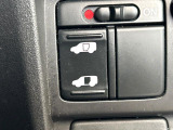 【パワースライドドア】スマートキーや運転席のスイッチでスライドドアの開閉が可能♪電動だから力を入れてドアを開ける必要が無く、小さいお子様でも、重い荷物を持っている時もラクに開け閉めできます♪