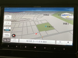 周辺の道路や施設名を画面上で確認でき、目的地までのルート設定にも活用できます。現在地を把握しやすく、初めて訪れる場所へのお出かけや日常の移動をサポートします。