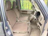 運転席シート廻りは使用感も少なく、良好な状態となっています。丁寧に使われていたことがよくわかりますね。