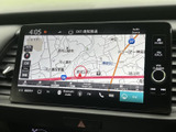 地図を画面いっぱいに表示でき、現在地や周辺の道路を確認しやすい構成です。目的地までの道順を調べる際にも役立ち、初めての場所へのお出かけをサポートします。
