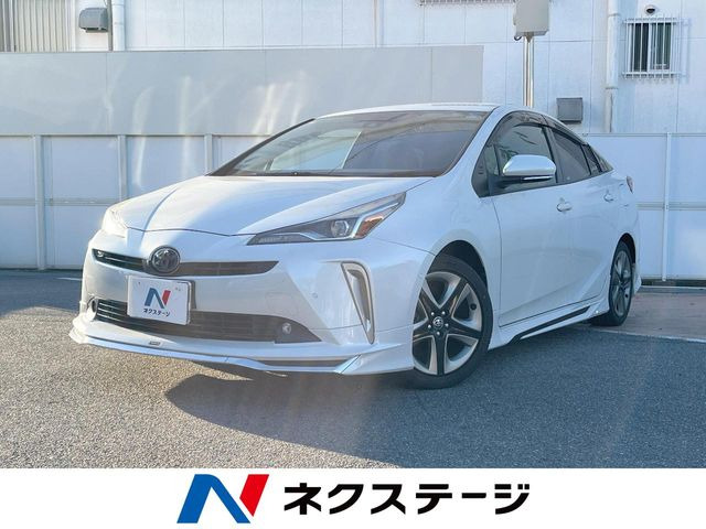 トヨタ プリウス 