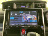 テレビ画面を備えており、停車中に映像を視聴できます。チャンネル選択や音量設定などの項目が画面にまとまり、停車時の休憩時間を過ごす際にも活用いただけます。