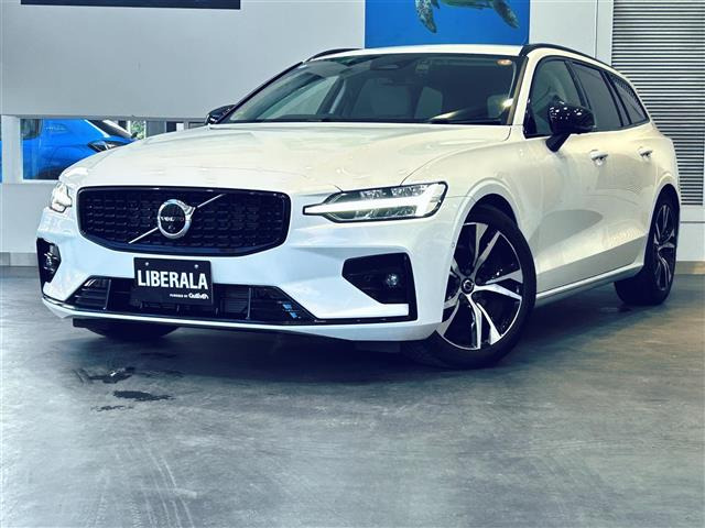 V60 アルティメット B4 ダーク エディション 本革シート 修復歴無し