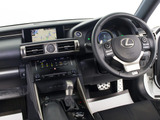 ★使いやすさや安全性を追求したステアリング周り!高級車ゆえにスイッチ類が多いのも特徴ですね!考え尽くされた配置ですぐに使いこなす事が出来ますのでご安心下さい!是非、体感してみて下さい!!