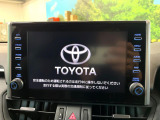 【9インチ ディスプレイオーディオ】大画面ディスプレイへお持ちのスマートフォンと連携して、ナビやbluetoothでの音楽再生が可能です♪デザインはもちろん操作性も良好!別途ナビ機能の取付可能です♪