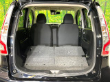 普段のお買い物や通勤、送迎等に十分な荷室スペースを確保しております。セカンドシートを倒すと、大きな荷物の積載も可能です♪