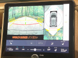 【パノラミックビューモニター】専用のカメラにより、上から見下ろしたような視点で360度クルマの周囲を確認することができます☆死角部分も確認しやすく、狭い場所での切り返しや駐車もスムーズに行えます。
