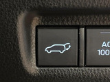 【パワーバックドア】スマートキーや運転席のボタンを押すだけでリアゲートが自動で開閉します!荷物を持っている時や、高い位置にあるバックドアを閉める際に便利な機能です♪