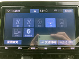 ラジオやテレビ、Bluetoothなど、利用する音源を画面から選べるメニューを備えています。アイコンと文字で項目を確認しやすく、気分や利用場面に合わせて切り替えられます。