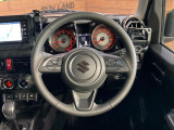 ステアリングも使用感が少なく、きれいな状態となっております♪