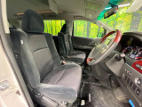 運転席シート廻りは使用感も少なく、良好な状態となっています。丁寧に使われていたことがよくわかりますね。
