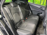 コンパクトカーですが、セカンドシートは十分な広さがあり快適にお乗りいただけます♪シートを倒して大きな荷物を積んだりと、用途の幅が広い1台です。