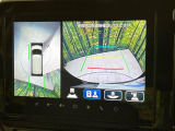 【全方位モニター用カメラ】専用のカメラにより、上から見下ろしたような視点で360度クルマの周囲を確認することができます☆死角部分も確認しやすく、狭い場所での切り返しや駐車もスムーズに行えます。