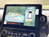 【全方位モニター】専用のカメラにより、上から見下ろしたような視点で360度クルマの周囲を確認することができます☆縦列駐車や幅寄せ時に活躍してくれます♪