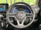 【ステアリングスイッチ】運転中、前方から目線をそらすことなく、オーディオ等の操作が可能な便利機能!安心&快適なドライブを演出してくれます♪