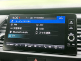 FMやAM、Bluetooth Audio、USB、テレビなど、利用できる音源が画面に一覧表示されます。項目を見ながら選べるため、普段使いでも切り替え先を探しやすいのが便利です。