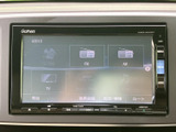 オーディオの選択画面にはFMやAM、テレビなどの項目が並び、使いたい音源を画面上で確認できます。文字とアイコンで表示され、選択肢を把握しやすい構成です。