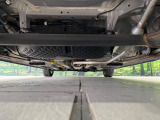お車を安心してお乗りいただく為には、足回りの定期点検が欠かせません。サービスサポート(有償保証)では無料点検もご提供しており、安心のカーライフをお過ごしいただけるサポート体制が整っています。