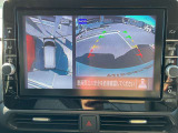 【アラウンドビューモニター】空から見下ろしているような視点で周囲を確認できます。スムースな駐車をサポートします♪