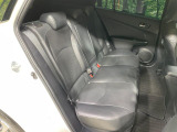 後部座席も気になるようなキズ・汚れやへたり等、大きなダメージはなく、良好な状態です。