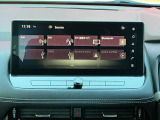 TV、FM/AM、Bluetooth Audio、USB接続、AppleCarPlayなど対応の高性能ナビです。