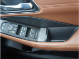 全席パワーウィンドウスイッチ★運転席はワンタッチで開閉可能です♪