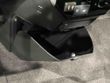 脱着式のインパネセンター大型ボックスが付いてます