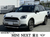 燃費と走行性能を重視する方に選ばれるディーゼルMINIです。低回転から力強く、高速走行も快適に楽しめます。正規ディーラー認定中古車のため、遠方のお客様にもご安心してお乗りいただけます。