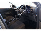 ドライバー目線で使いやすい運転席です。