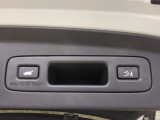 パワーテールゲートを搭載しております!