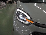 BiBeam・LEDランプ+LEDターンランプ+LEDクリアランスランプが付いています。