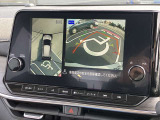 【アラウンドビューモニター】はまるで上から見ているような視点で周囲を確認できます!駐車が苦手な方でも安心して駐車できますね♪